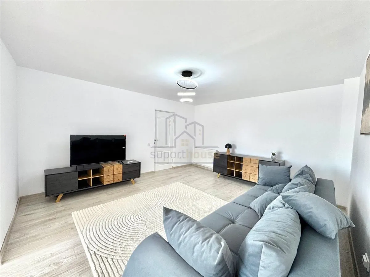 Inchiriere apartament 3 camere Ploiesti, zona Ultracentrala - foto 21