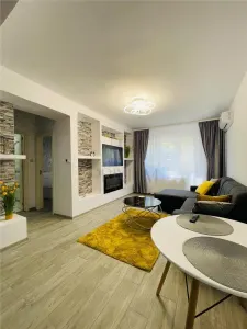 Gheorghe Lazar - 2 Camere - Etaj 1 - Centrala Proprie - Timisoara