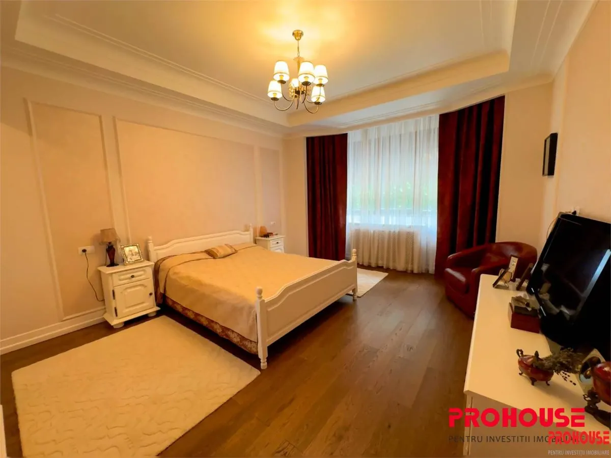 ELEGANTA FARA COMPROMIS | RESEDINTA EXCLUSIVISTA IN BACAU | 424 MP CONSTRUITI | TEREN 1.336 MP - foto 19