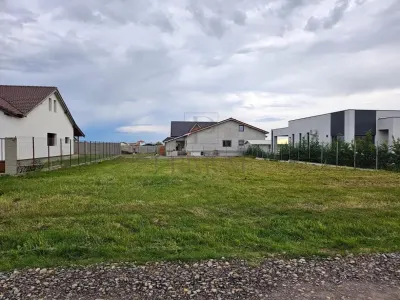 Teren - Mosnita Veche - Toate Utilitatile - Strada in proces de asfaltare - foto 3