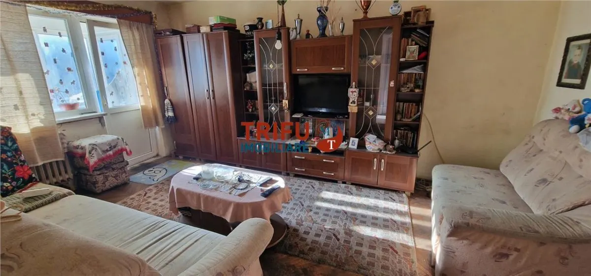 Apartament 2 camere etaj 7 zona Cetate - foto 1