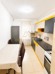 Apartament de inchiriat 2 camere zona Universitatea de Litere, 320 euro - Baia Mare