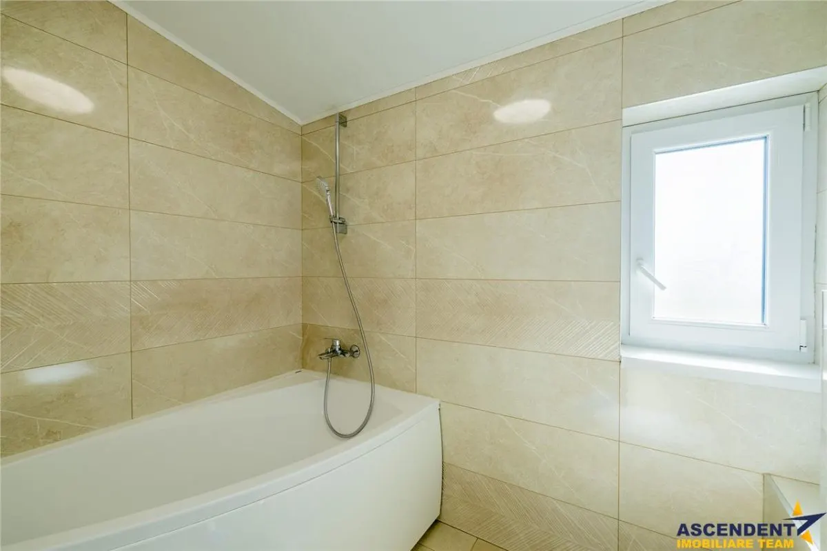 Vila Glamour, incalzire pardoseala, gradina privata, ready to move, Sanpetru, Brasov - foto 14