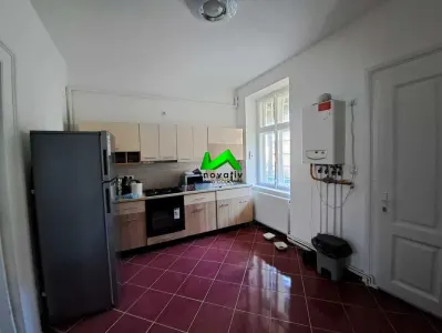 Apartament spatios de inchiriat 2 camere Sibiu Piata Mica - foto 4