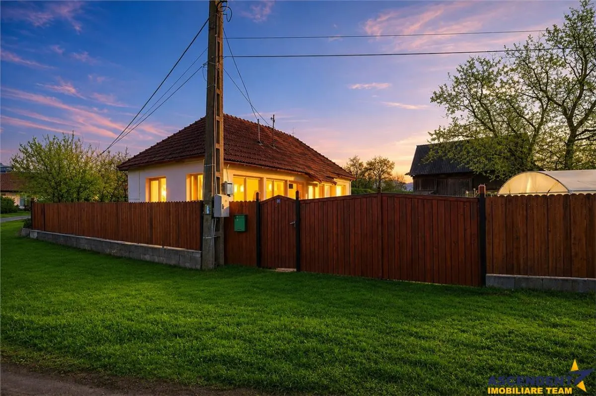 FILM! Casa cu sura, pivnita, balta cu pesti, 2.280 mp teren roditor, Lemnia, Covasna - foto 5