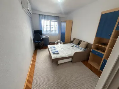 Exclusiv! Apartament cu 2 camere decomandat Alexandru cel Bun - foto 3