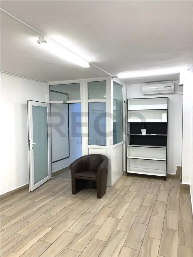RECO  Spatiu comercial de inchiriat 23 mp, ideal pentru salon, birou sau cafenea. - foto 4