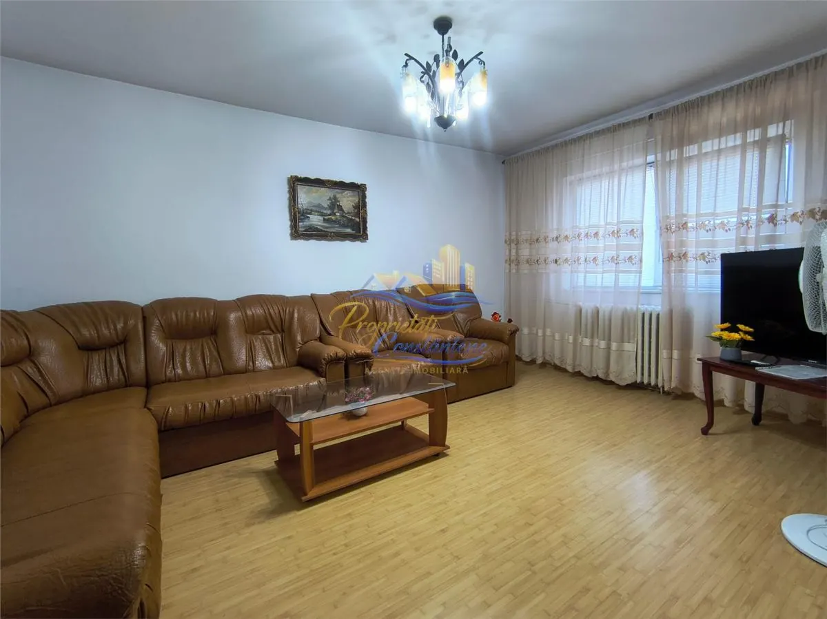 De vanzare Apartament 4 camere Constanta Inel II - foto 1