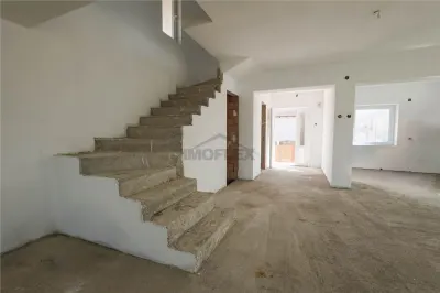Casa spatioasa cu etaj si curte în Ghimbav - foto 10