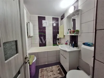 Apartament 3 camere decomandat zona Neagoe Voda - foto 5