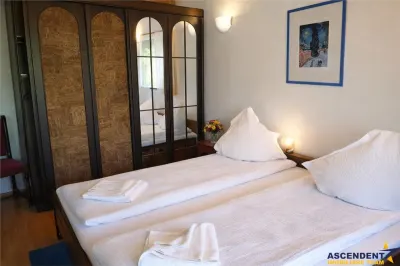 Locatie cu patru anotimpuri intr- o zi, incadrata de 2.350 teren, Bran - Fundata, Brasov - foto 4