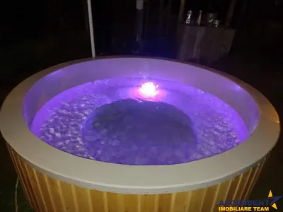 Resedinte montane,mobilate,echipate, jacuzzi,piscina,pretios areal,Sambata de Sus. - foto 12