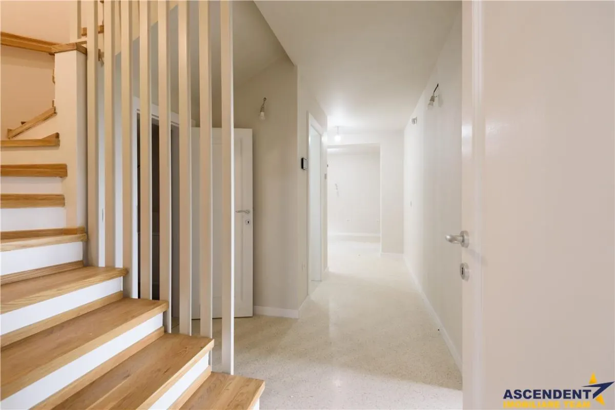 Vila exclusivista, aspect modern in eleganta prezentare, Central, Brasov - foto 3