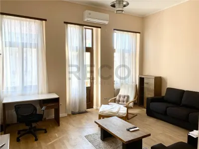 RECO  Apartament de închiriat cu 2 camere, ultracentral, complet renovat 60 mp, etaj 1, aproape de Universitate - Oradea