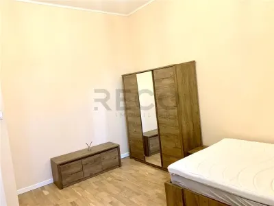 RECO  Apartament de închiriat cu 2 camere, ultracentral, complet renovat 60 mp, etaj 1, aproape de Universitate - foto 5