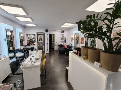 Spatiu comercial + salon de infrumusetare ACTIV - foto 4