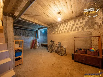 Resedinta privata la marginea padurii, 1.400mp parc privat, terase, garaj incalzit, Sacele - foto 14