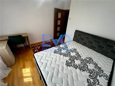 DE INCHIRIAT APARTAMENT CU 2 CAMERE, ETAJUL 1, MOBILAT SI UTILAT, DECOMANDAT, CENTRAL - foto 2