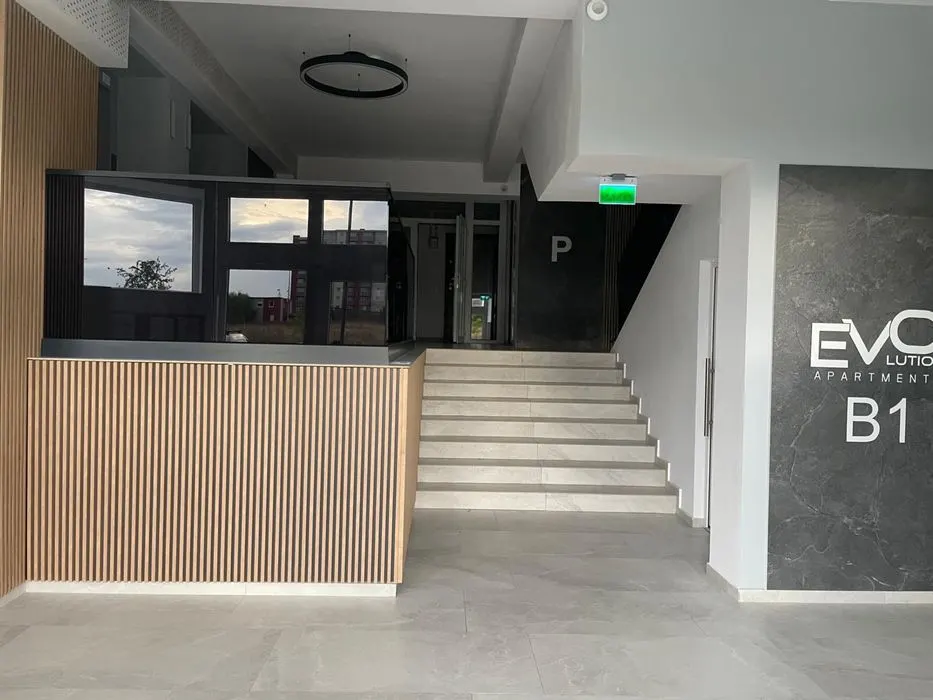 Apartament de lux 55mp cu terasa  si parcare in Evolution - foto 2