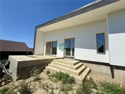 Casa cu 3 camere de vanzare, teren 400 mp, in Corunca - foto 4