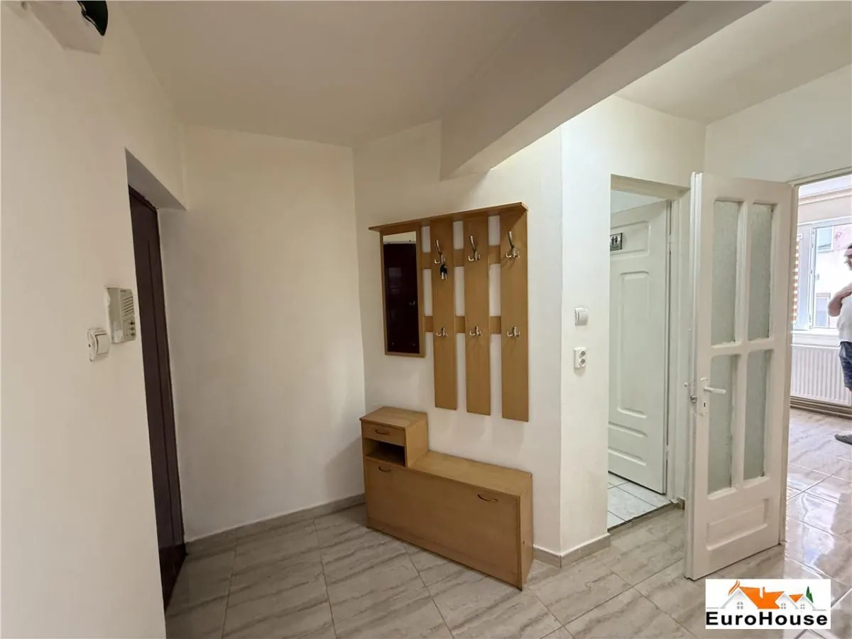 Garsoniera De Vanzare , 40mp , Etaj 1 , Zona Ampoi - foto 4