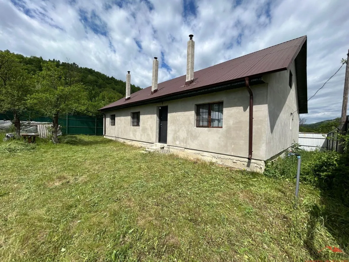 Casa P+M, de vanazre, in com. Vrancioaia - foto 1