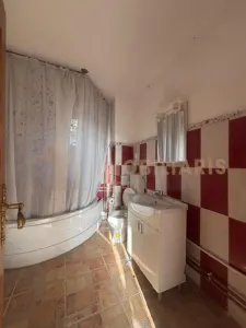 Casa individuala de vanzare + 7 ari de teren, Grosi - foto 9