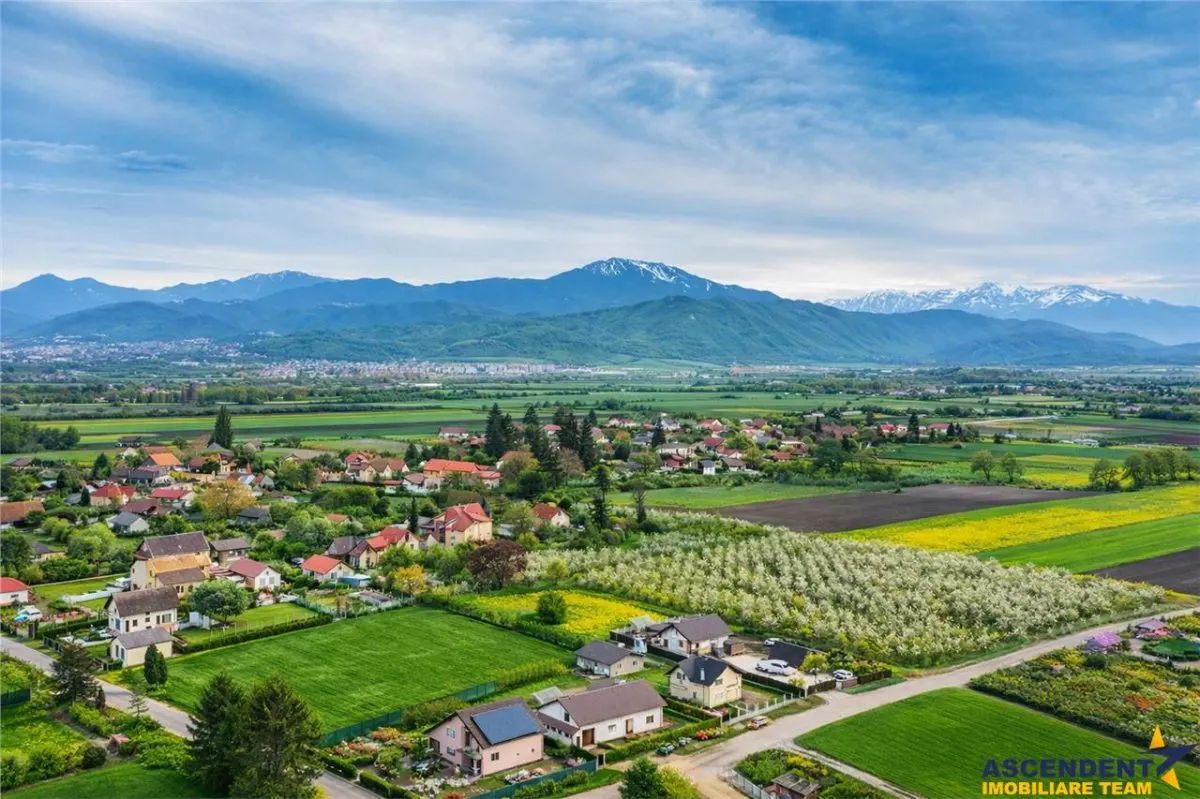 50.000mp teren intravilan, Clasa Master,  in Brasov spre Stupini - foto 2