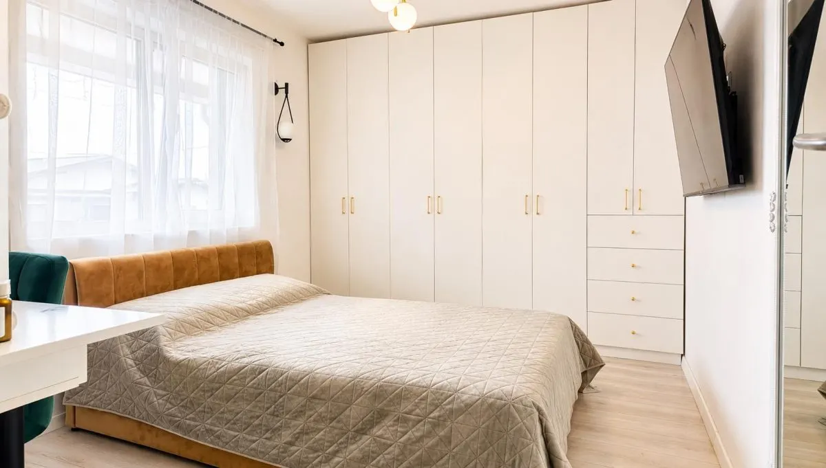 Casa 4 camere single  400 mp teren MIROSLAVA Ciurbesti - foto 5