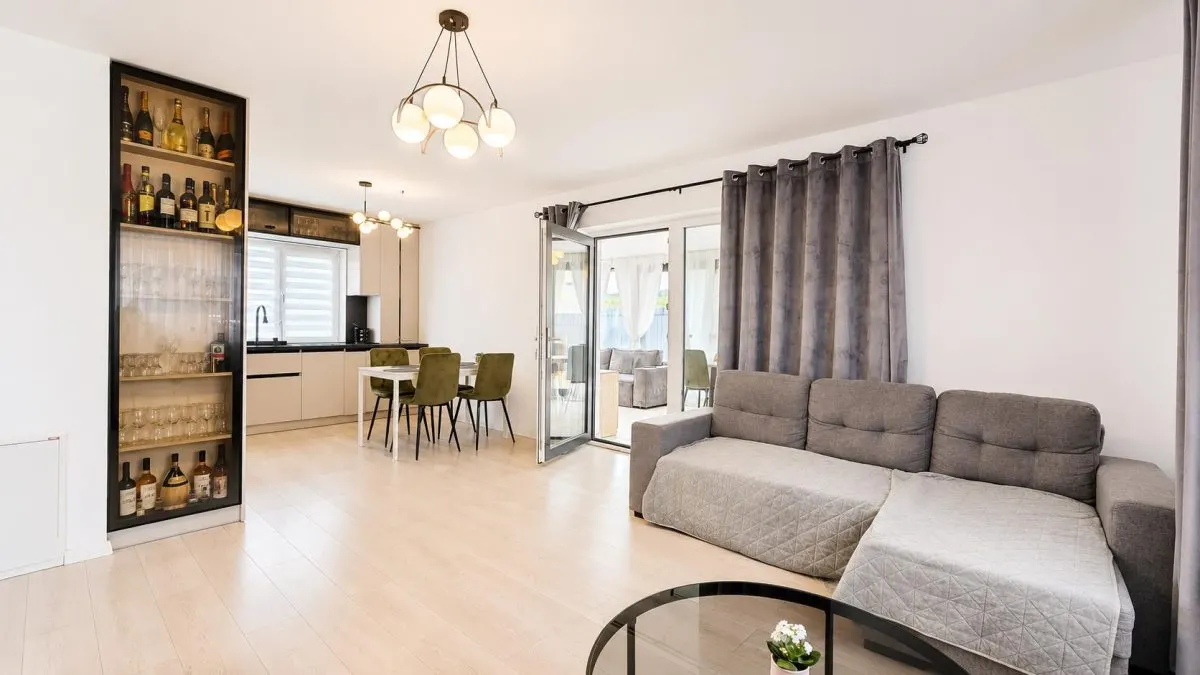 Casa 4 camere single  400 mp teren MIROSLAVA Ciurbesti - foto 10