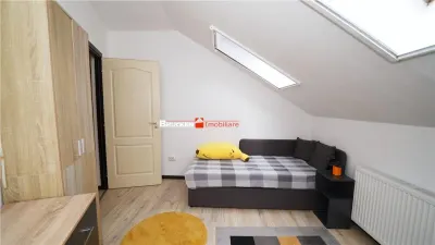 Casa curte comuna | Constructie 2015 | Regim S+P+M | Zona centrala - foto 11