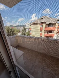 Apartament 3 camere - zona Moldovei - foto 9