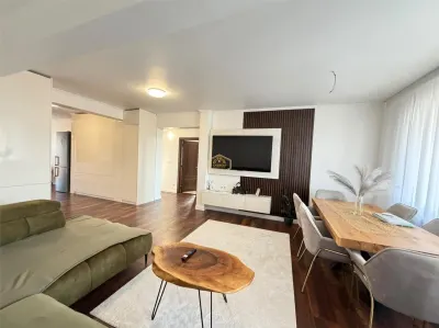 Etaj III | Apartament spatios cu 3 camere - 86 m² | Parcare proprie - foto 6