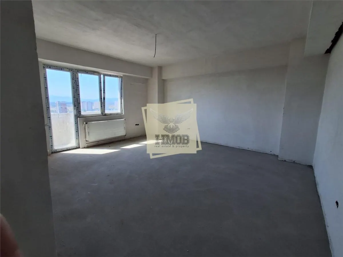 Apartament decomandat cu 3 camere  Mihai Viteazu - foto 1