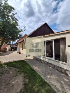 Casa individuala cu 5 camere si terasa inchisa - foto 3