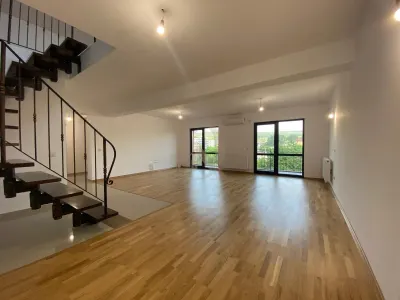 Bucium - Arcadia , apartament deosebit , 153 mp , parcare + boxa - Iasi