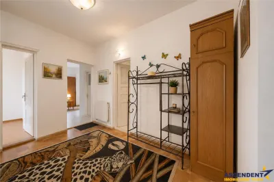 Vila traditionala, cu domeniu de 5.025 mp, pe aripa Cetatii Medievale Brasov - foto 13