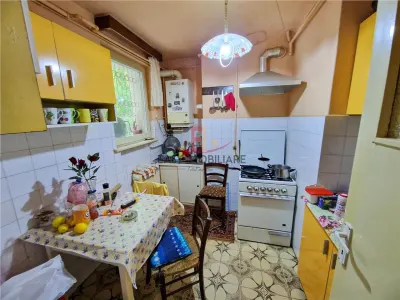 Apartament 4 camere, pivnita, 2 bai, Moldovei, Tudor,Targu Mures - Targu Mures