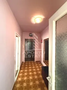 Apartament de vanzare cu 3 camere, 2 bai, 2 balcoane, zona Soarelui - foto 7