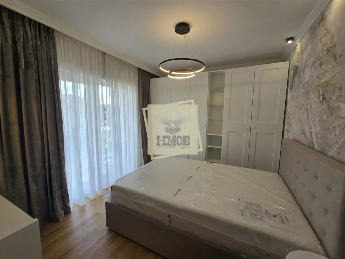 Casa Premium cu 4 camere 2 bai si curte 250 mp in Selimbar - foto 2