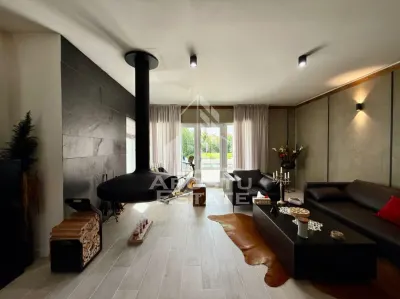 Casa individuala de lux, cu piscina, de vanzare, zona Lunei Timisoara - foto 9