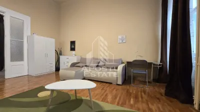 Apartament 2 Camere 64 mp, de inchiriat, Ultracentral, Semidecomandat - Arad