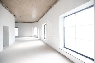 DE INCHIRIAT - Spatiu comercial premium, pozitie exceptionala - foto 2