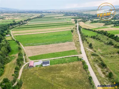 FILM! Teren extravilan, 2 fronturi stradale, cadru apreciabil, Lemnia, Covasna - foto 4