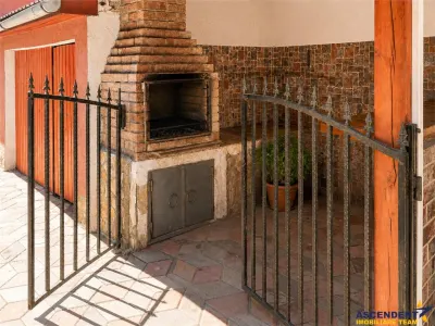 Casa solida, teren 919mp, 2 accesuri, configuratie si pentru 2 familii, Sanpetru, Brasov - foto 11