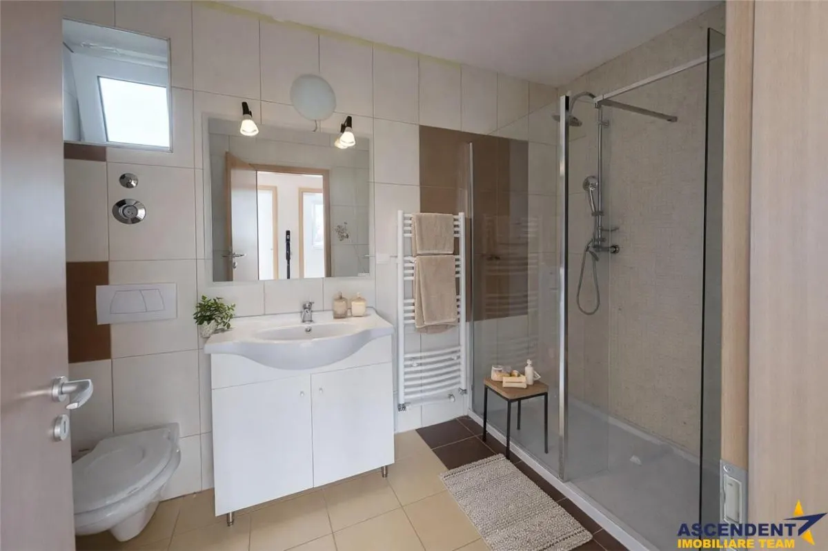 3D! Spatiu birouri/servicii,pozitionare apreciabila,97.5 mp,Avantgarden 3,Brasov - foto 7
