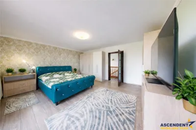 Vila luminoasa, curte individuala, priveliste panoramica spre munti, Harman, Brasov - foto 6