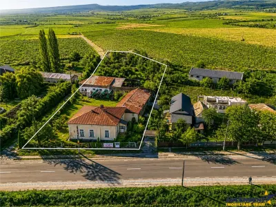 Proprietate unica in zona viticola Odobesti, Vrancea, casa boiereasca cu 4.000 mp de teren intravilan - foto 3