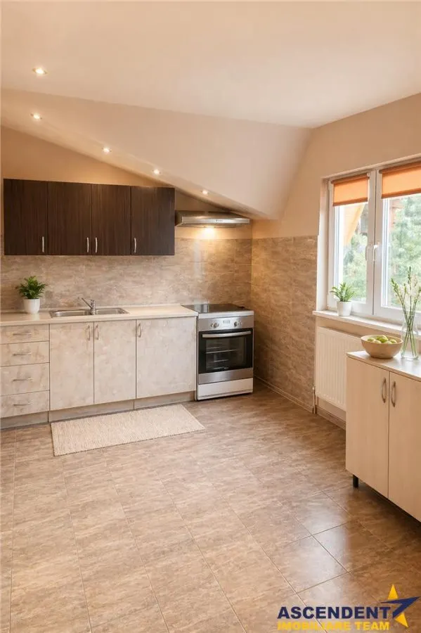 Casa potential:activitati comerciale, birouri, locuire multifamiliala,677 mp teren - foto 14