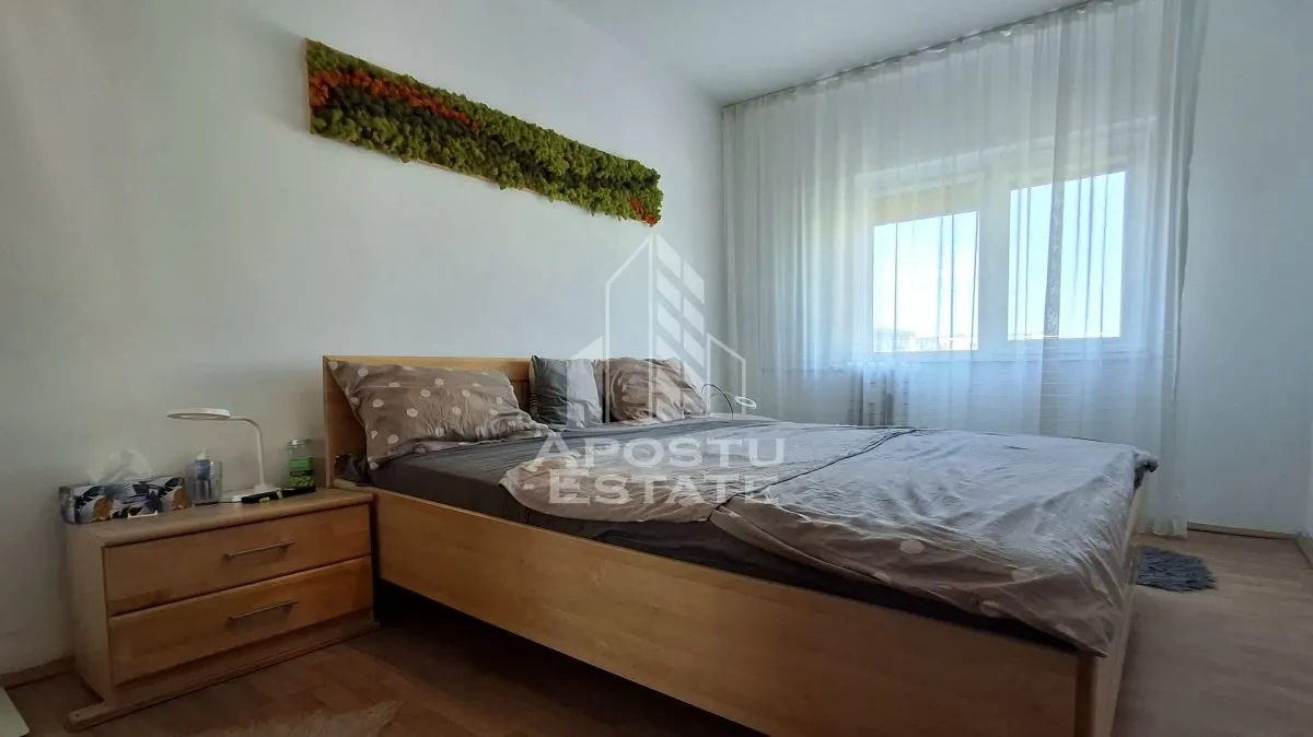 Apartament cu 2 camere de vanzare in zona Micalaca - foto 11